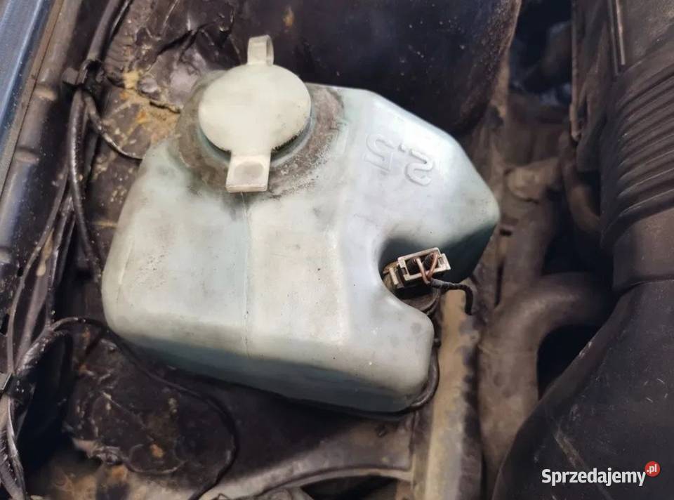 Zbiorniczek płynu spryskiwaczy BMW e36 śląskie Żory