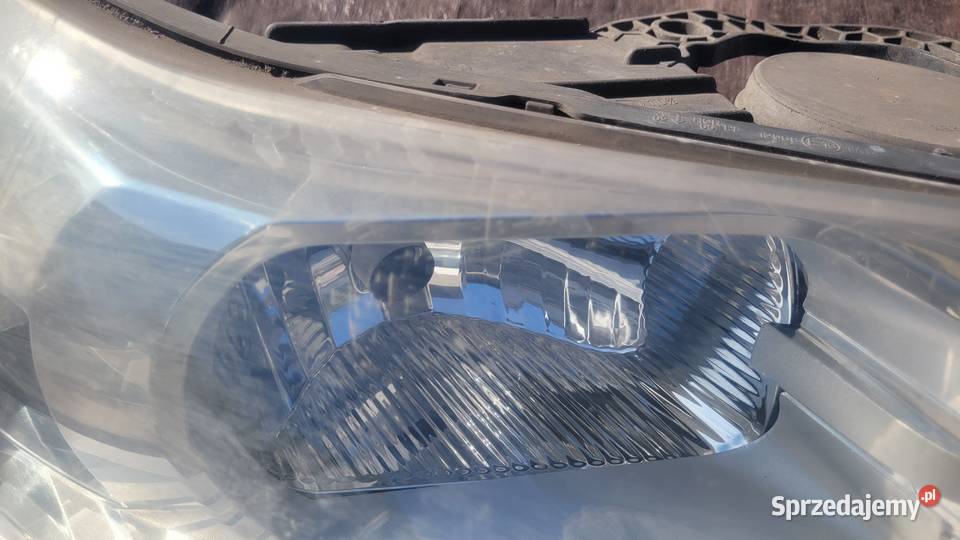 CITROEN C5 III X7 PRAWY REFLEKTOR LAMPA PRAWA sprzedam