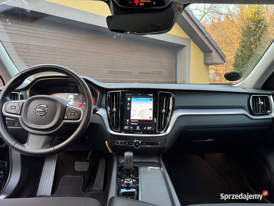 Volvo V60 Biznes 20 Diesel Hybryd Model 2022 centralny zamek V60 Gdańsk sprzedam