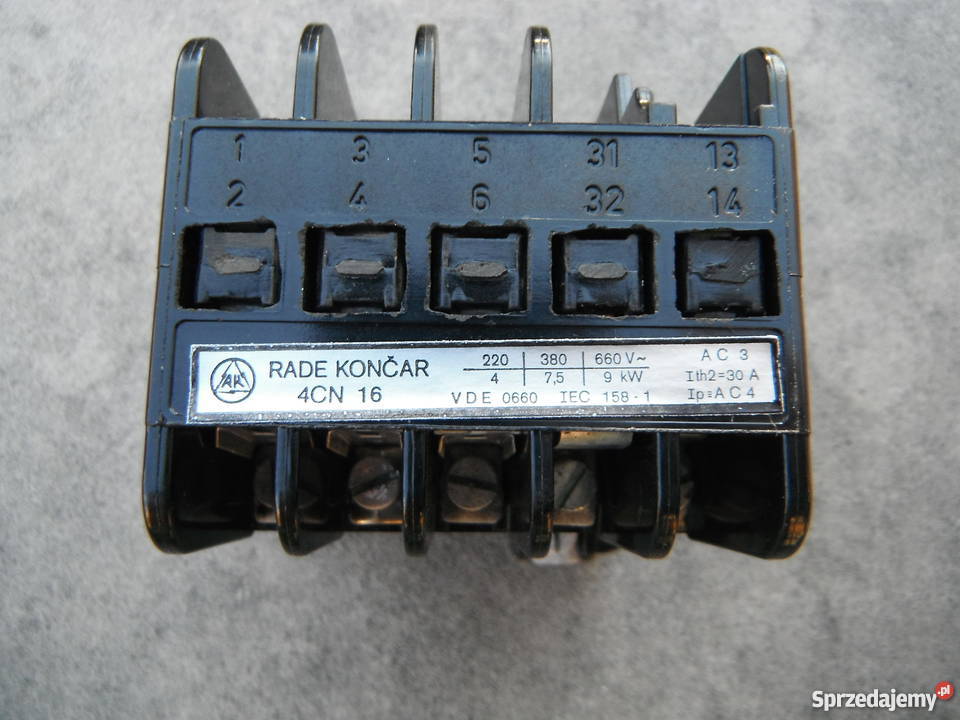 Stycznik 4CN16 220V 50Hz 30A Nowe 4cn 16