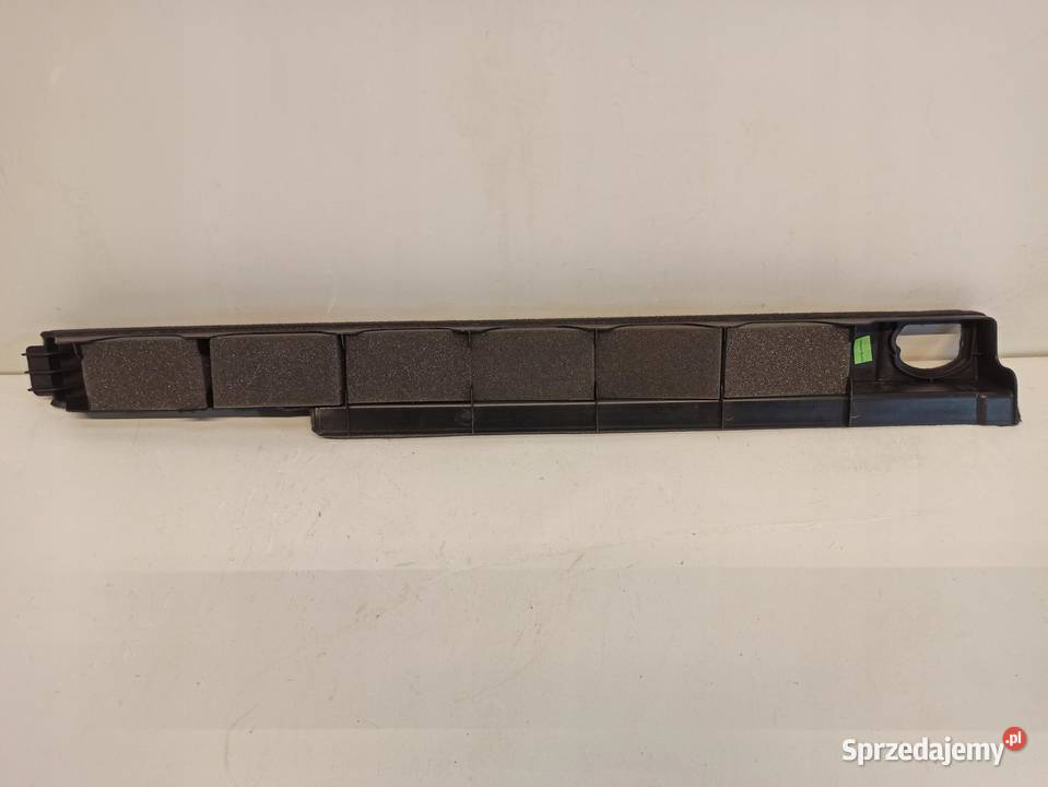 LISTWA BAGAŻNIKA LEWA AUDI A4 B8 8K9861827A
