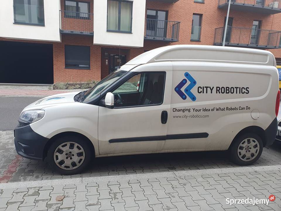 Syndyk sprzeda Fiata Doblo z 2016 r nieuszkodzony Warszawa sprzedam