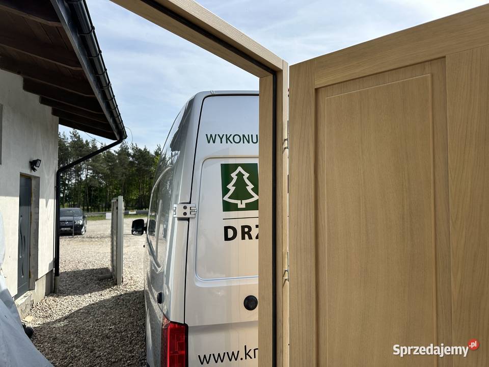 Brama drewniana RĘKI garażowa dębowa kolor Grzybno sprzedam