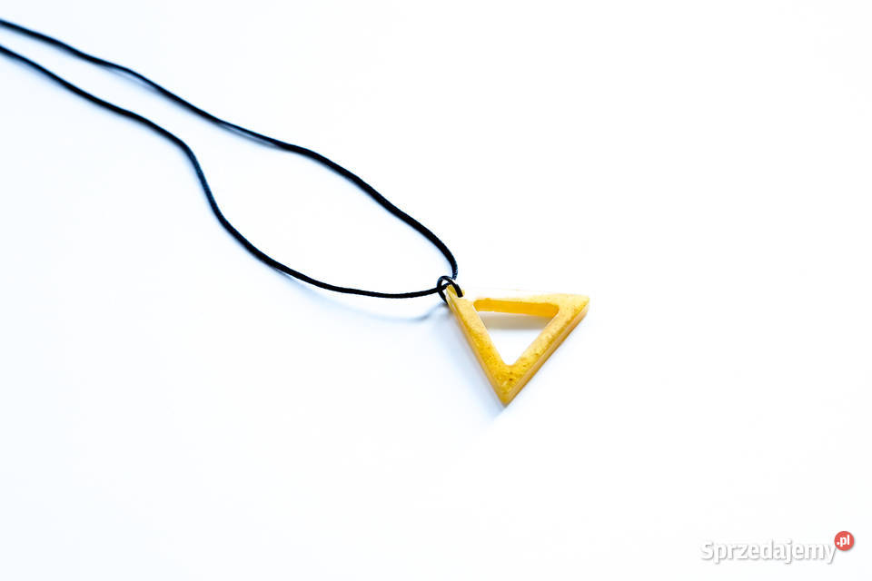 Trójkątny wisiorek z żywicy epoksydowej Warszawa