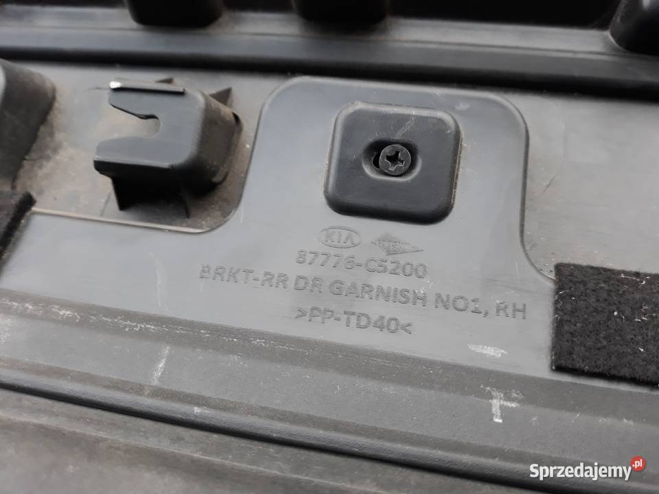 KIA SORENTO 3 III LISTWA DRZWI PRAWA TYŁ PRAWY Międzychód