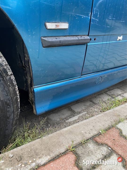 BMW e36 318i touring individual atlantis blue Kielce