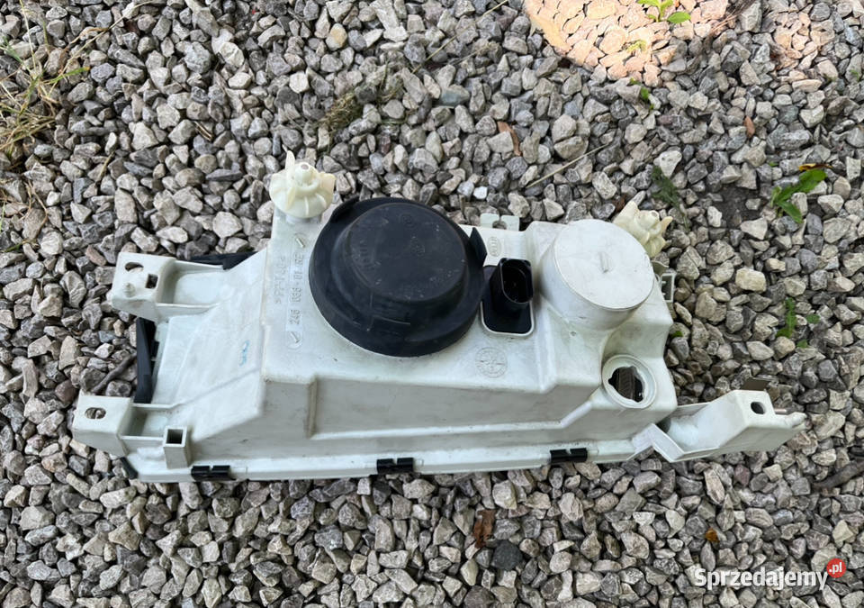 Nowa lampa przednia prawa oryginał skoda Octavia Lampy przednie Warszawa