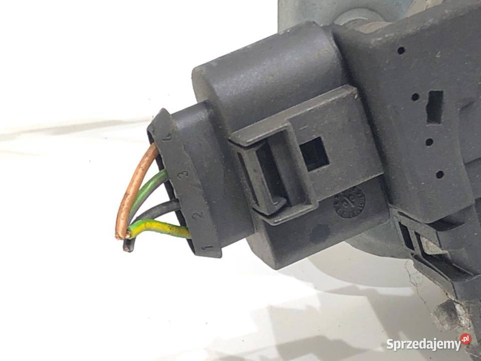 MECHANIZM WYCIERACZEK PRZÓD VW PASSAT B5 FL podkarpackie