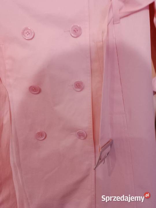 Piękny płaszczyk wiosenny