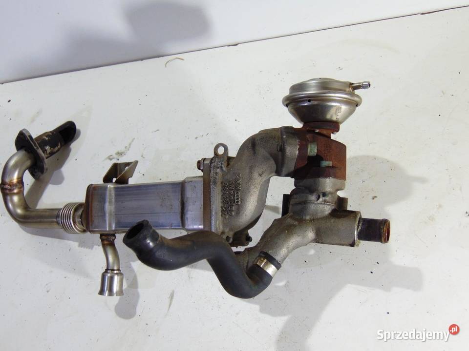 CHŁODNICZKA SPALIN EGR A8 D3 40 TDI 057131512G