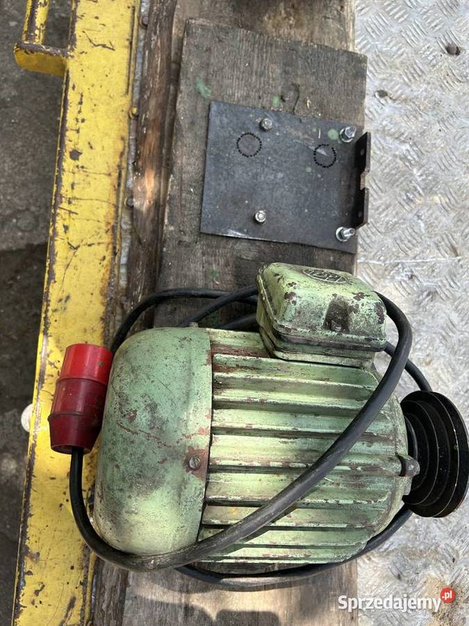 Silnik elektryczny 06kw Ciechanowiec