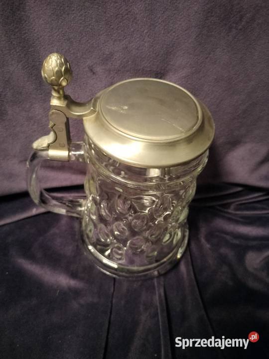 Duży kufel szklany z cynową klapą