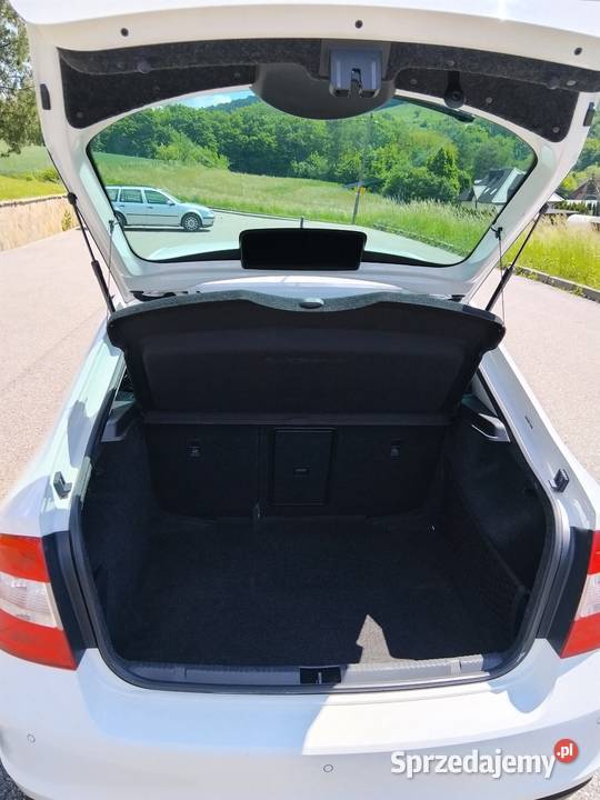 Skoda RAPID 14 benzyna automat ładna Rapid