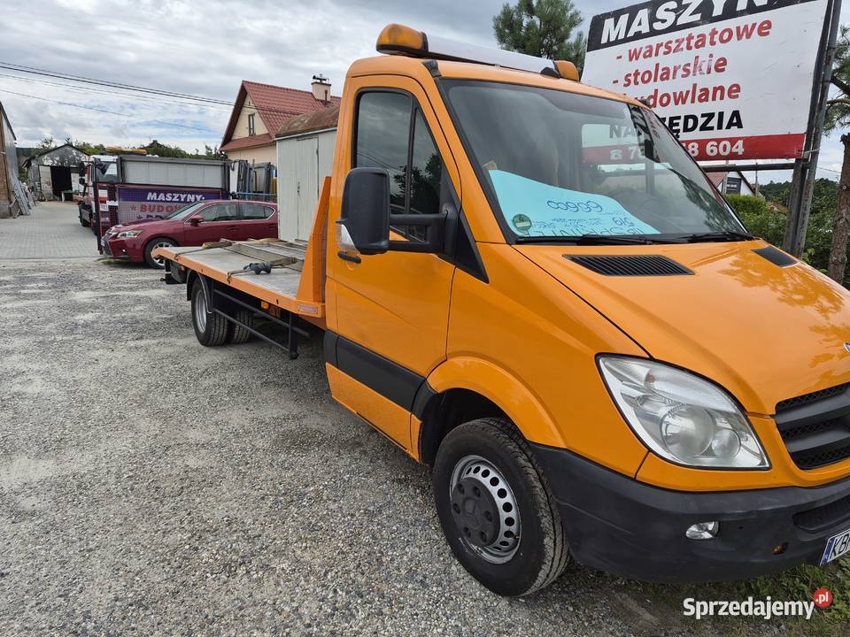 Mercedes Sprinter 519 specjalny pomoc drogowa