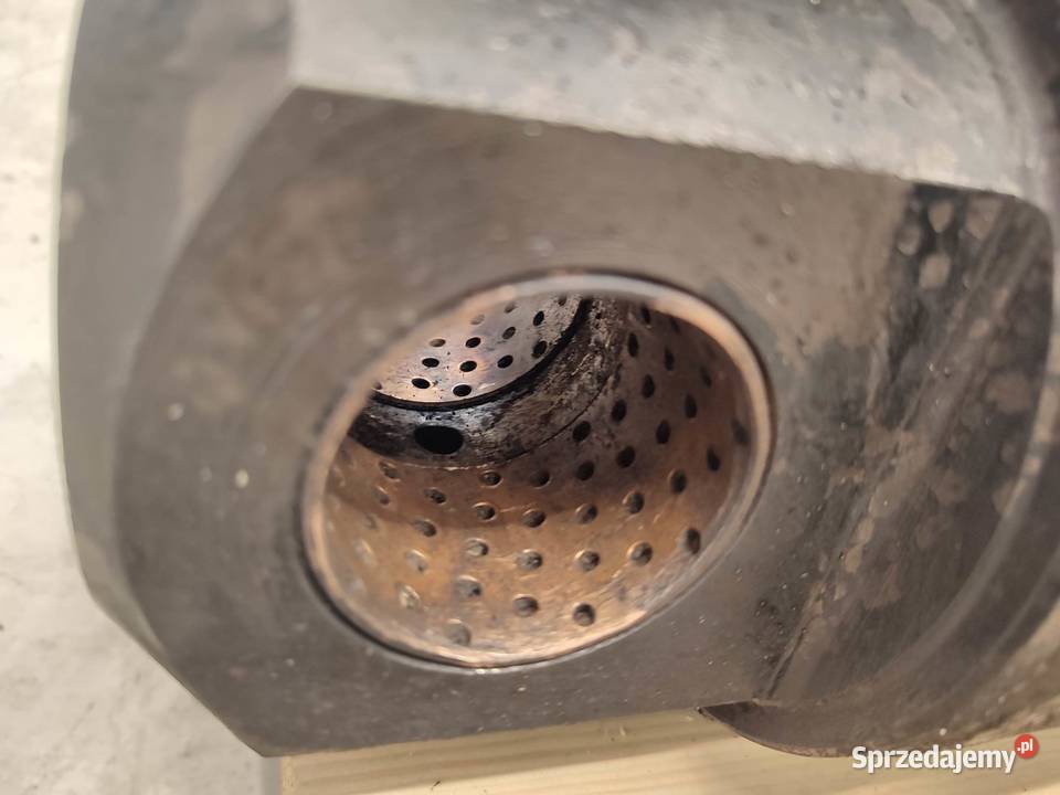 Siłownik podnoszenia ramienia DEUTZ FAHR Wilkowo