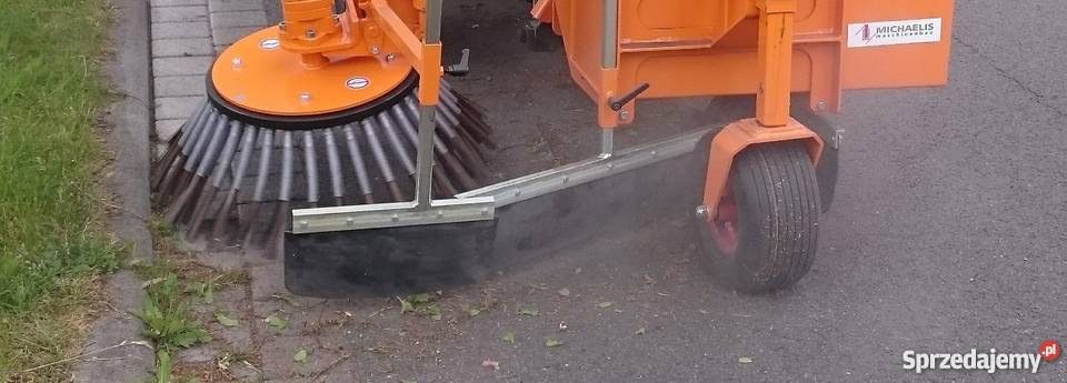 Szczotka do chwastów z napędem WOM traktora Warszawa