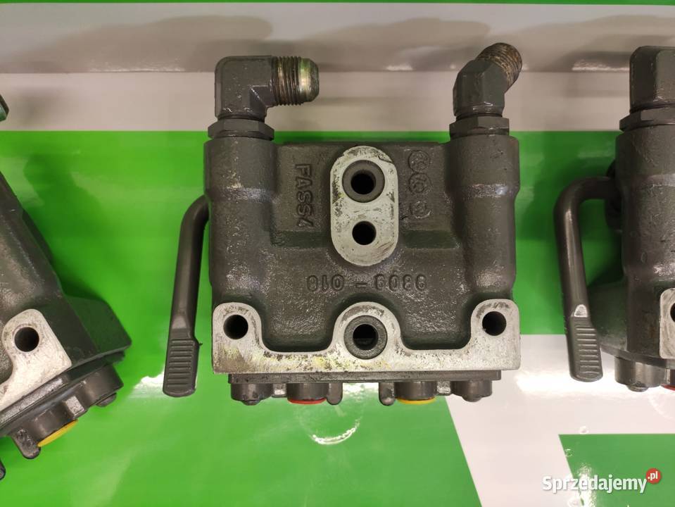 Zawór Gniazdo hydrauliczne FASS2 9809016 CLAAS wielkopolskie Wilkowo
