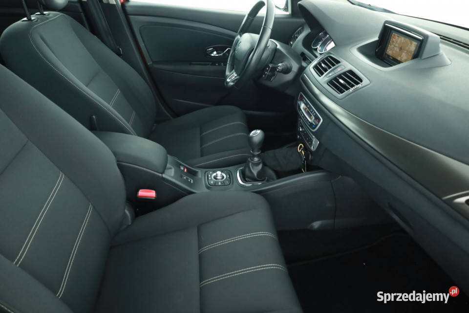 Renault Megane 12 TCe nawigacja