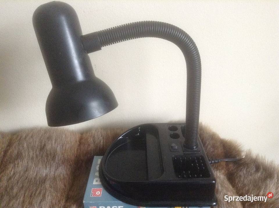 Lampka biurkowa z ruchomym ramieniem i podstawą