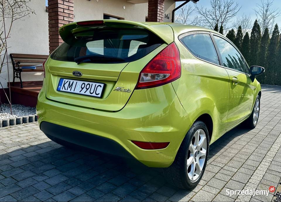 Ford Fiesta 14 benzyna niski przebieg Wszystko podgrzewane fotele Ford