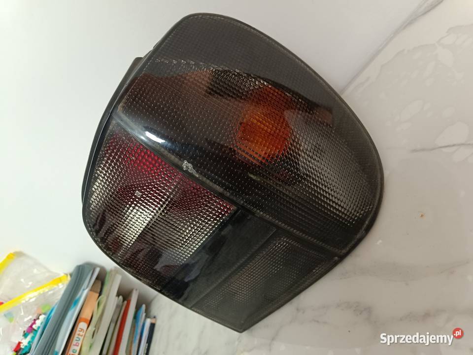 Lampa prawa VW polo 6n Black Hella Tyc kujawsko-pomorskie