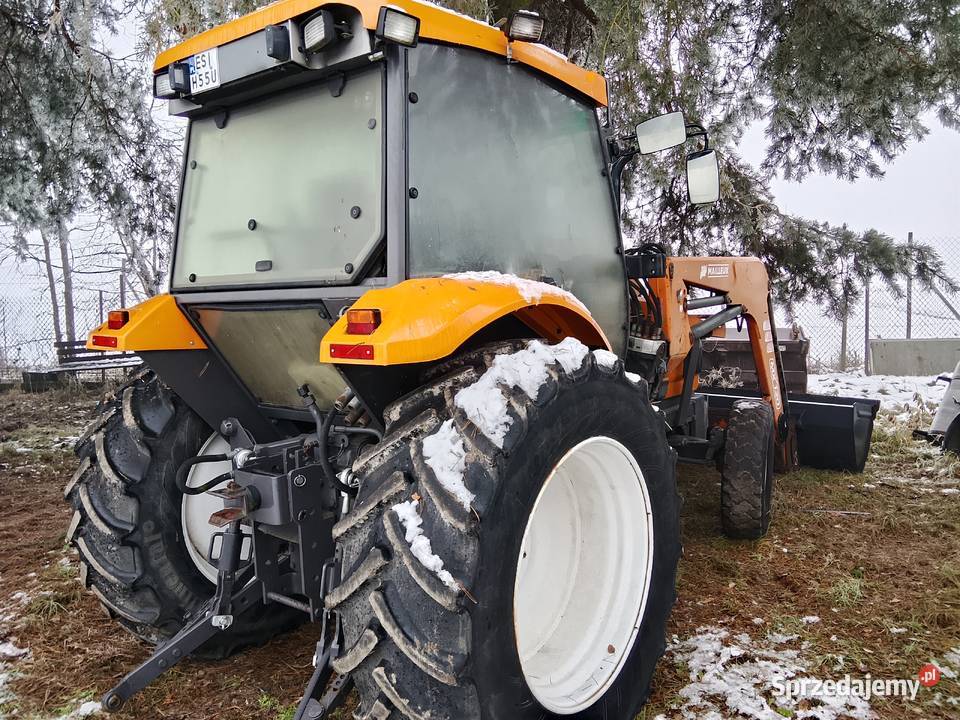 Ciagnik international 844 łódzkie Sieradz