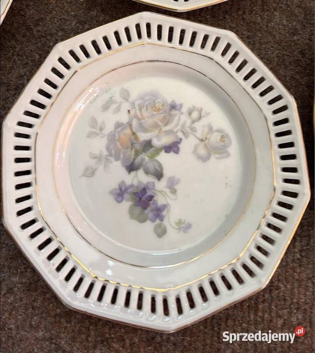 Talerzyk z kwiatami Fiołki i róże Schumann Syg z Porcelana i szkło pomorskie Gdańsk