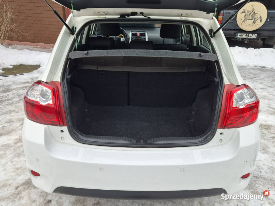 Toyota Auris 2012r Lift 16B 132 1 Właściciel benzyna