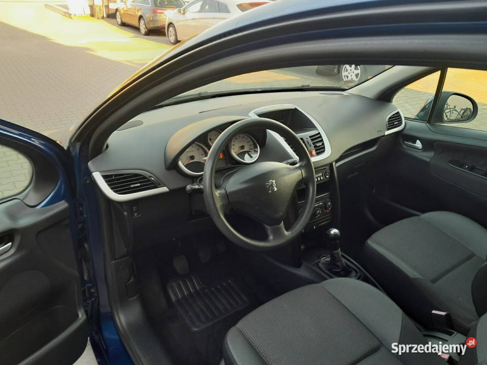 Peugeot 207 14i klimatyzacja alufelgi elektryka Gryfino