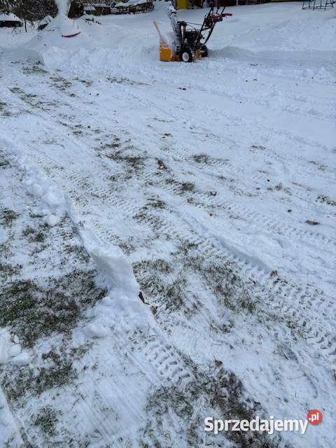Odśnieżanie odśnieżarką spalinową usługa Pozostałe usługi Chełm