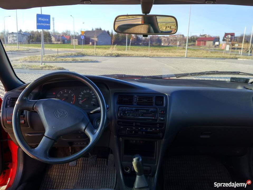 Toyota Corolla E10 Sedan XLi 1992 benzyna Skała