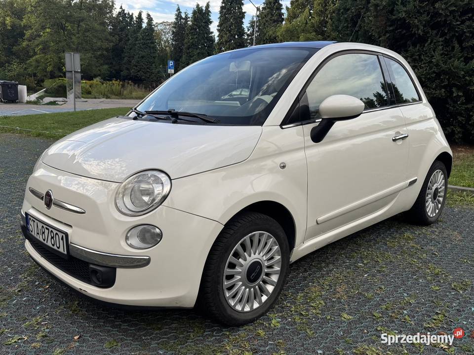 Fiat 500 Lounge panoramiczny dach CarPlay elektryczne lusterka sprzedam