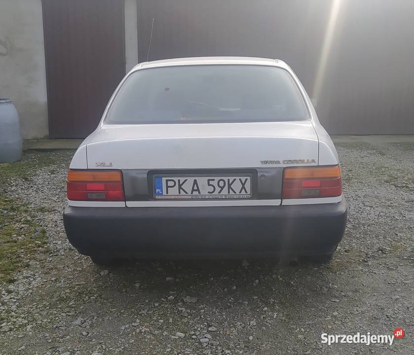 TOYOTA COROLLA E10 SEDAN 14XLI 88 1992 r Kalisz