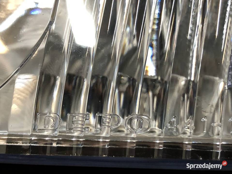 W PASSAT B5 19962000 PRZED LIFTINGIEM REFLEKTOR Skarżysko-Kamienna