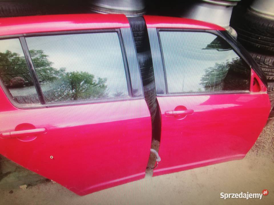 SWIFT MK6 5D DRZWI PRAWY TYŁ ZDF WYSYŁKA Rok produkcji 2009 Bielsko-Biała