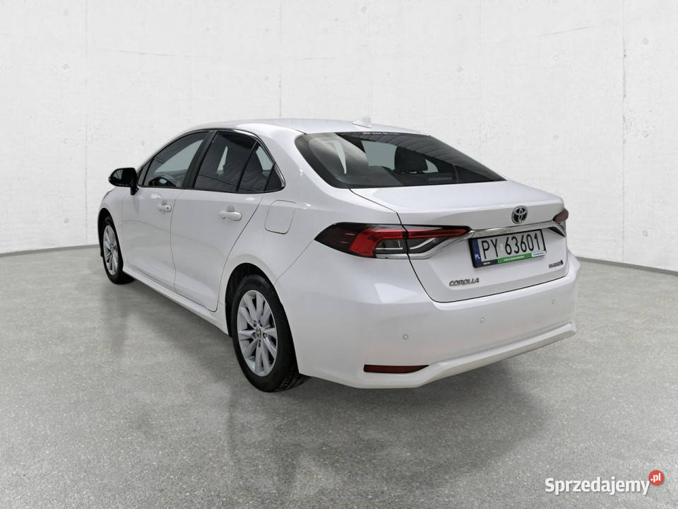 Toyota Corolla Seria E16 2012 biały dolnośląskie Komorniki
