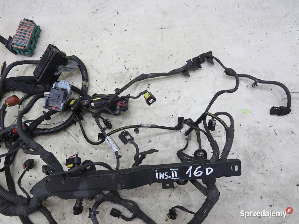 WIĄZKA INSTALACJA SILNIKA INSIGNIA B 16 CDTI osobowe sprzedam