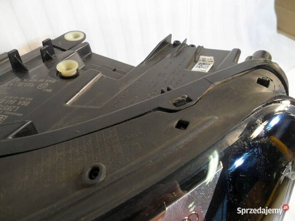 Audi Q4 etron reflektor przedni lewy lampa lewa osobowe Nowy Tomyśl sprzedam