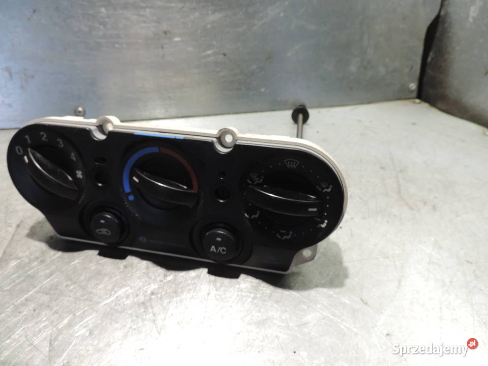 PANEL NAWIEWU FORD FIESTA MK5 Rok produkcji 2005 Nowy Sącz