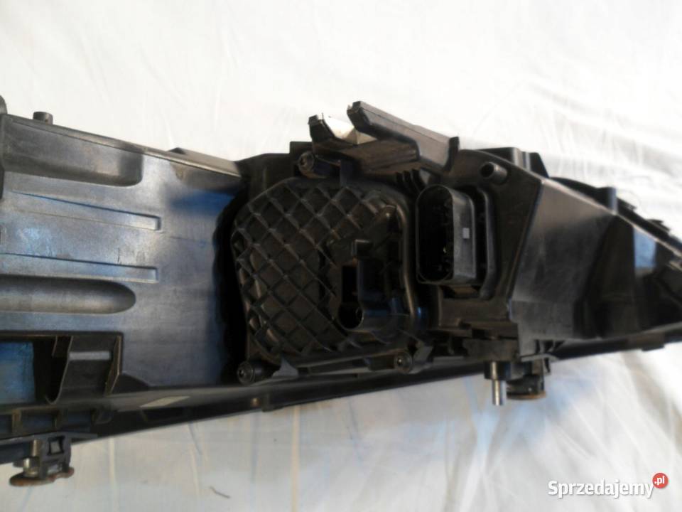 Reflektor XENON Audi A1 8x 2012 lift prawa wielkopolskie Nowy Tomyśl