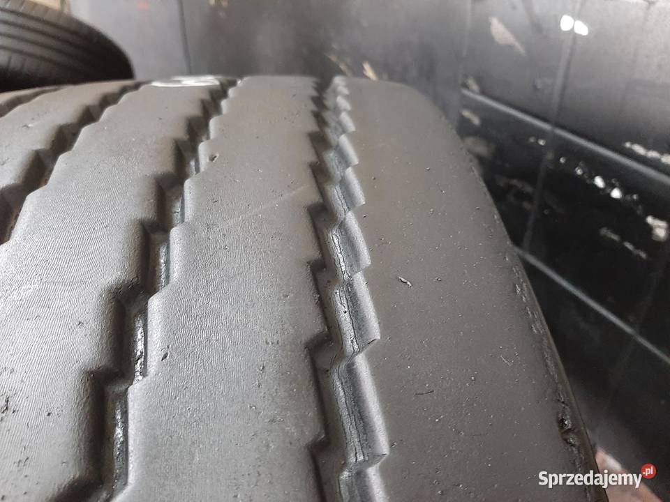 Opona używana ciężarowa 38565R225 HANKOOK TH22 Ciężarowe Zaścianki