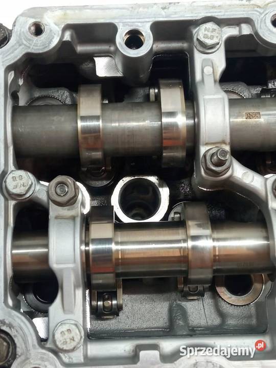 GŁOWICA KOMPLETNA 1059353DT 30 TDI Audi A4 IV świętokrzyskie