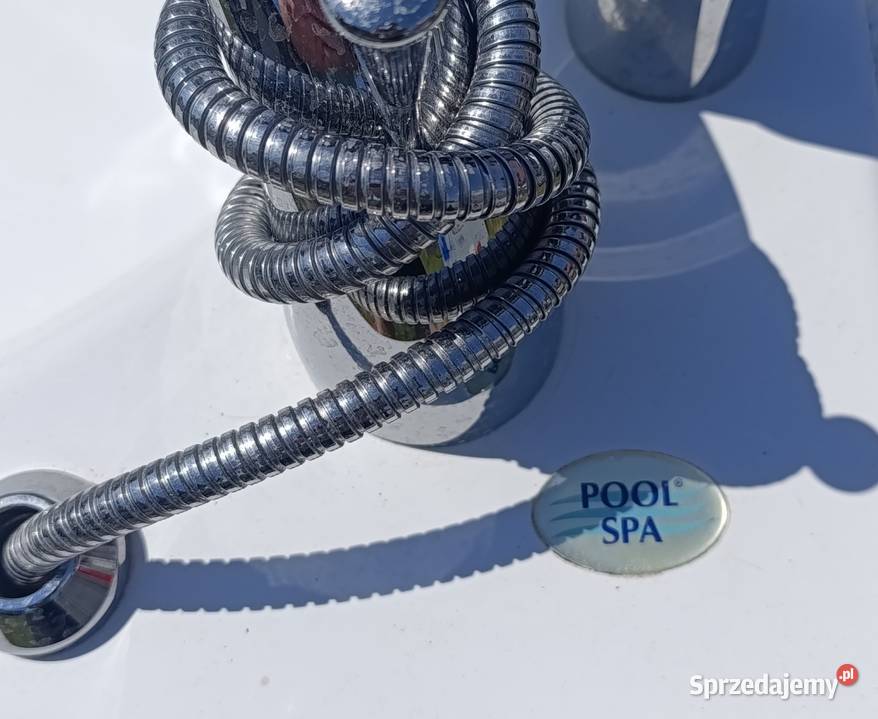 Wanna narożna POOLSPA z hydromasażem 142x142 Wanny Góra Kalwaria