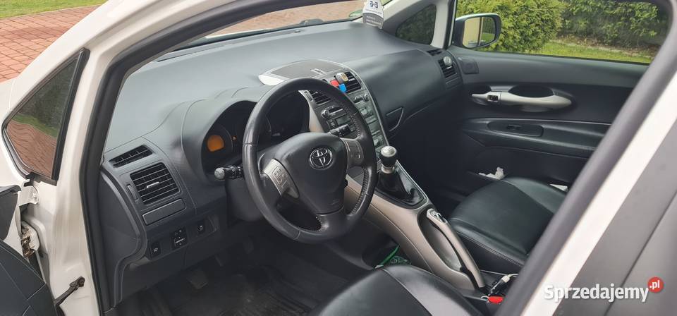 Toyota Auris D4D ASO Skora Xenon PDC Hak Kellys Katowice