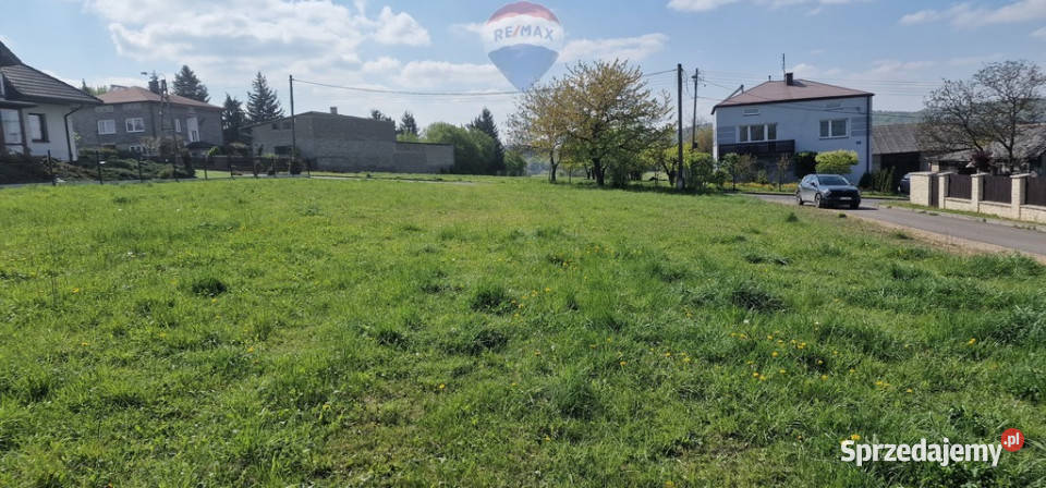 Piękna działka na Jurze KrakowskoCzęstochowskiej asfalt