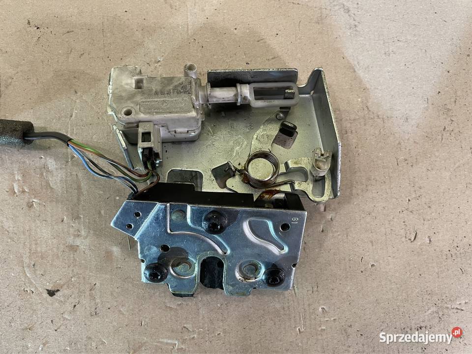 Zamek klapy bagażnika 2S71F43102 Ford mondeo mk3 Szczecin