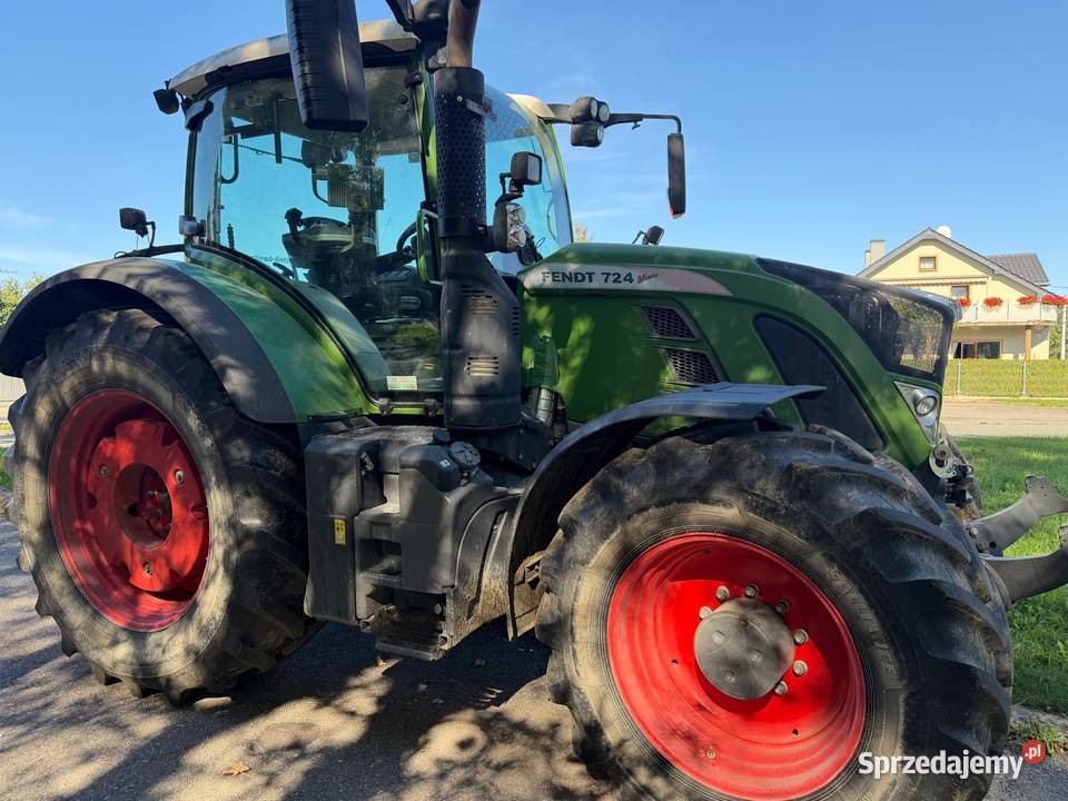 Ciągnik rolniczy Frndt 724 ProfiPlus Vario