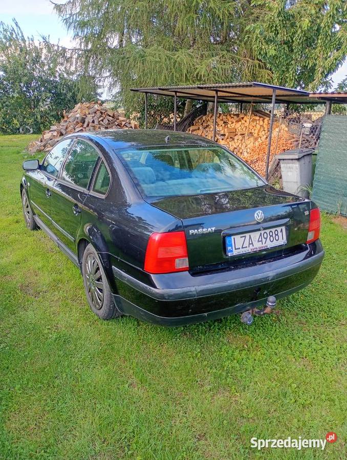 Volkswagen Passat B5 sedan 18 benzyna 20v Jarosławiec sprzedam