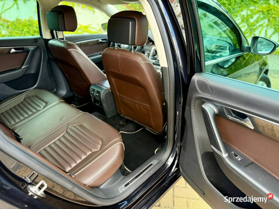 Volkswagen Passat Exclusive 20 TDI 177 4Motion lakier metallic śląskie
