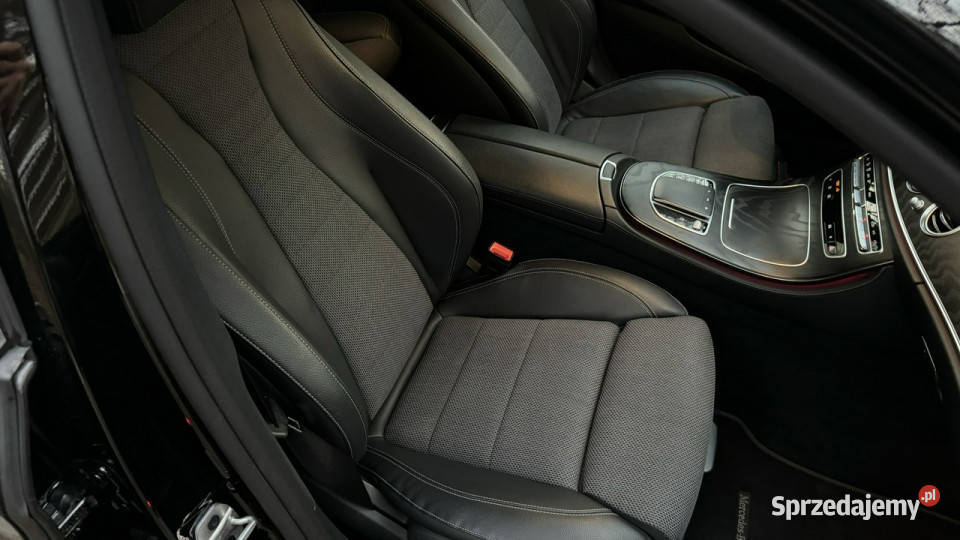 Mercedes E 220 4Matic 200 68 polski salon garażowany Gdańsk